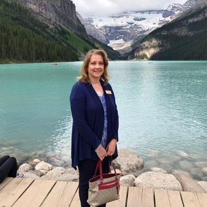 Meet your Posher, Sharon